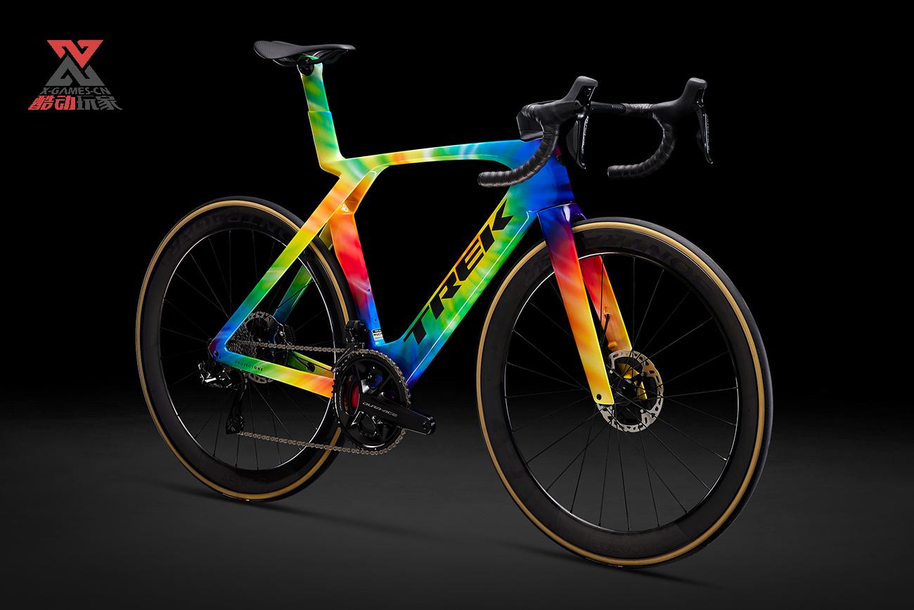 Working_Gallery_Rainbow_Madone_16x9_Hero.jpg